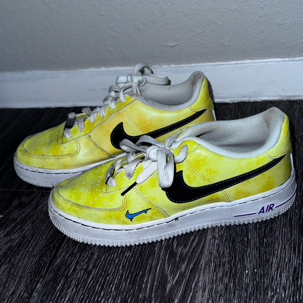Nike Air Force 1 Low 'Peace, Love, Sneakers